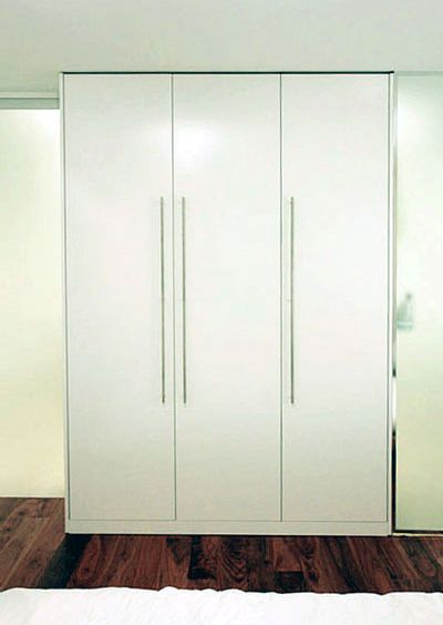 GIGER & GUT aus Dagmersellen | Innenausbau Schränke - Kleiderschrank weiß